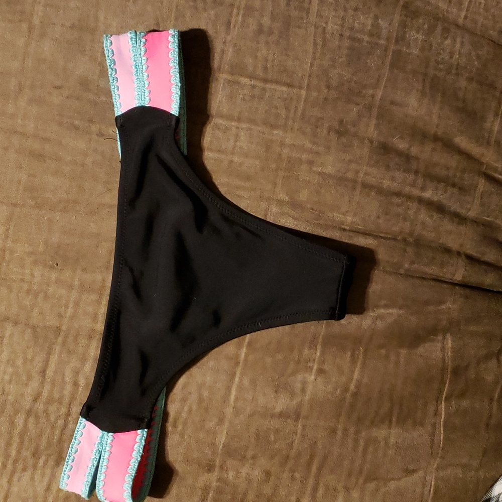 Bikini bottoms - Picture 2 of 3